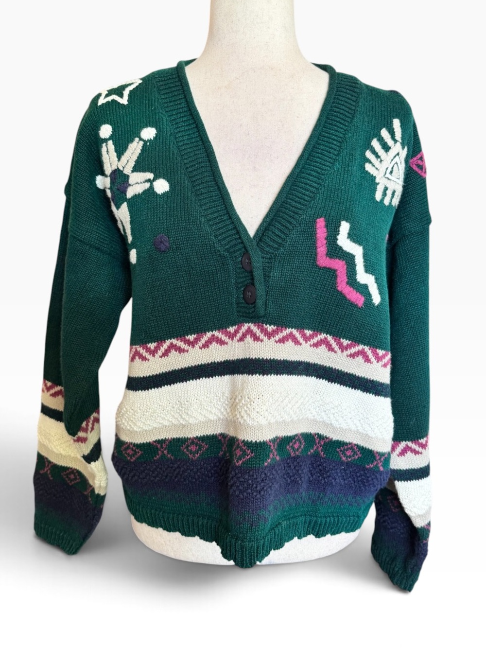 90s Paris Sports Club Green Patterned V-Neck Sweater with Cream and Pink Accent